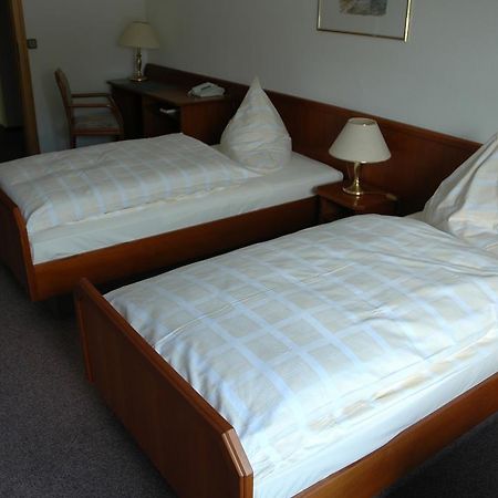 Hotel Heyder Burscheid Bagian luar foto