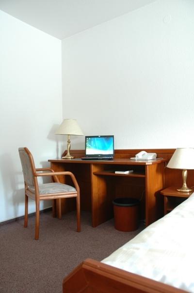 Hotel Heyder Burscheid Bagian luar foto